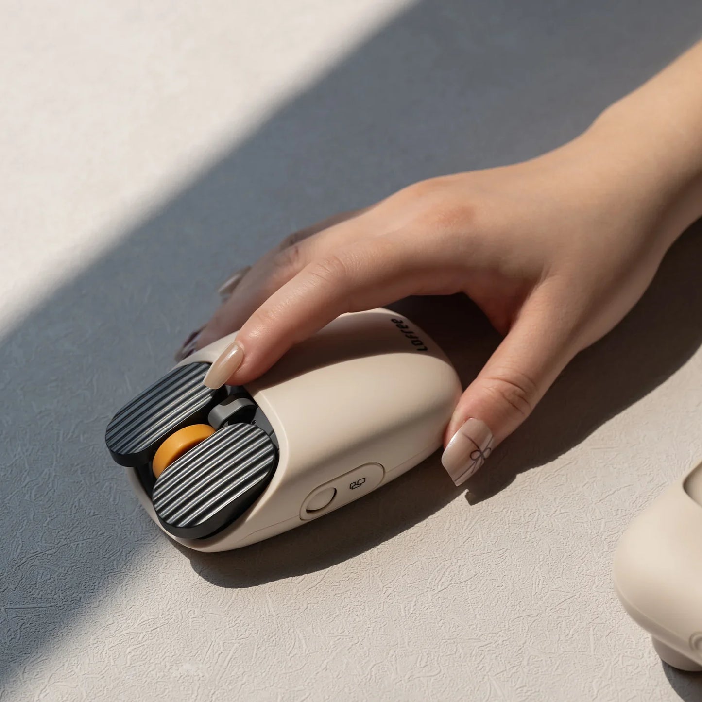 Lofree Wavy Chips Bluetooth Mouse – Ergonomic Dual-Mode Wireless Design