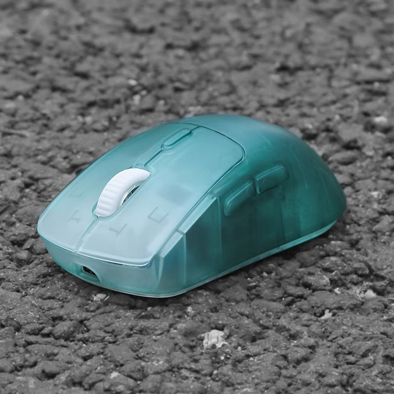 WAIZOWL OGM Pro FEATHER Mouse