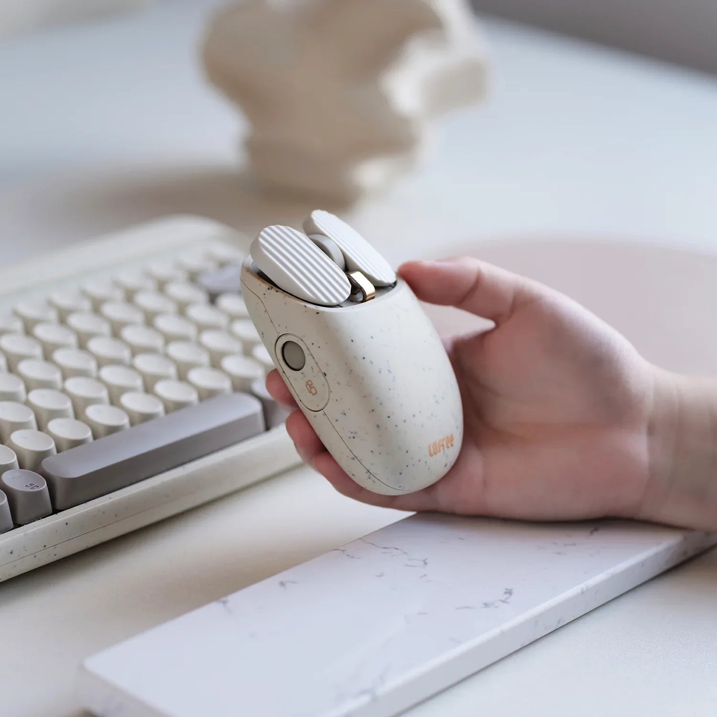Lofree Wavy Chips Bluetooth Mouse – Ergonomic Dual-Mode Wireless Design