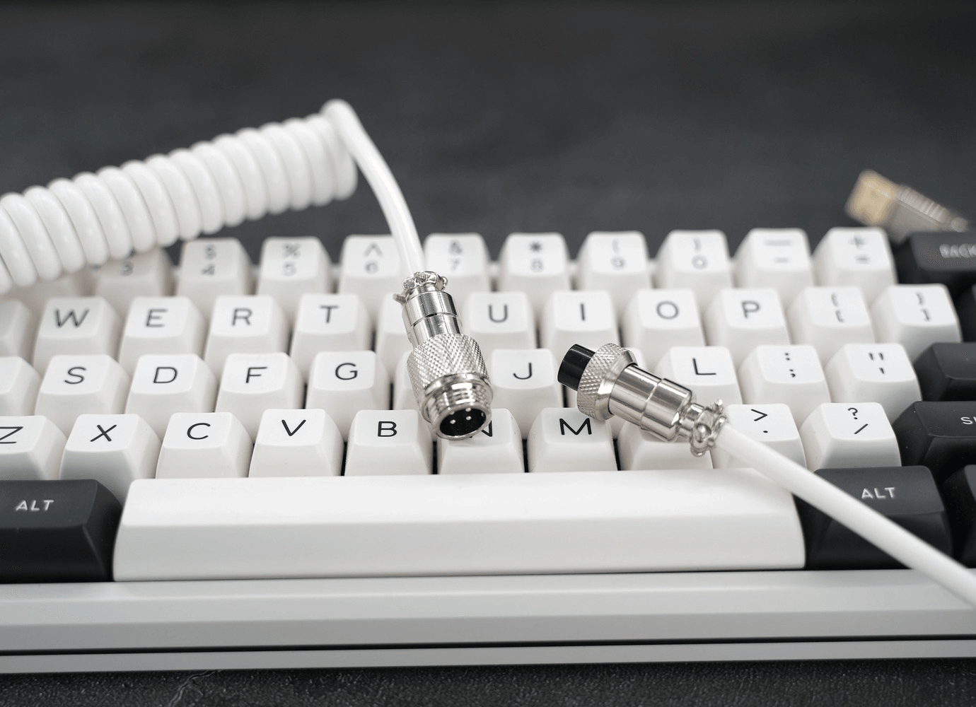 GeekCable White USB Spiral Handmade Customized Mechanical Keyboard Cable - IPOPULARSHOP